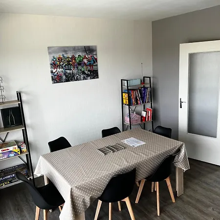 F3 « le General Leclerc » Pour 6 Personnes Yzeure